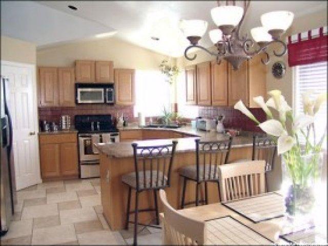 10802 S Meadow River Dr, Sandy, UT 84070 — photo 4