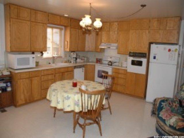 257 W Harrison St, Midvale, UT 84047 — photo 4