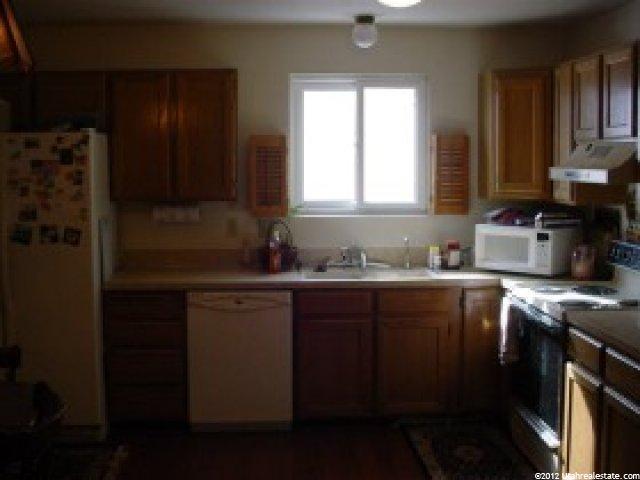 1194 N 250 W, Layton, UT 84041 — photo 2