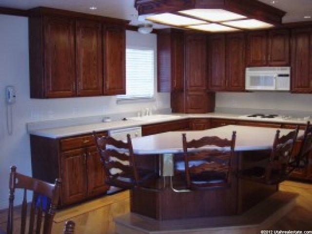 248 E Millerberg Dr, Sandy, UT 84070 — photo 3
