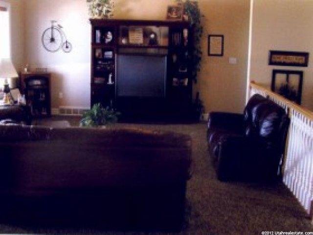 5753 S 3700 W, Roy, UT 84067 — photo 6