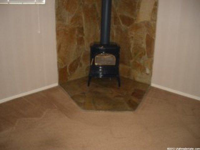 431 N 200 W, Clearfield, UT 84015 — photo 5