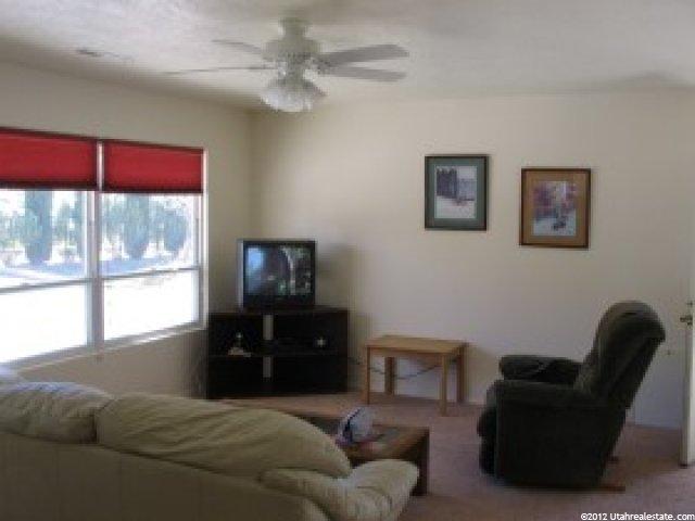 151 N State St, Hurricane, UT 84737 — photo 2