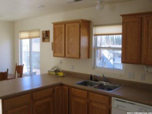 151 N State St, Hurricane, UT 84737 — photo 3