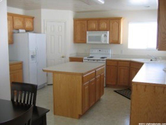 2069 S 875 E, Clearfield, UT 84015 — photo 3