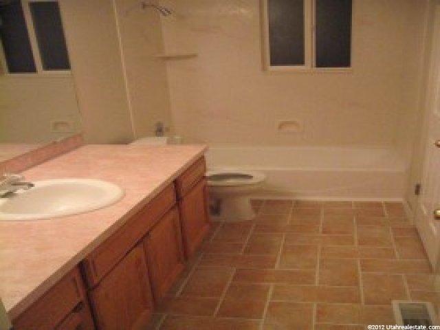 798 W 1420 N, Clinton, UT 84015 — photo 6