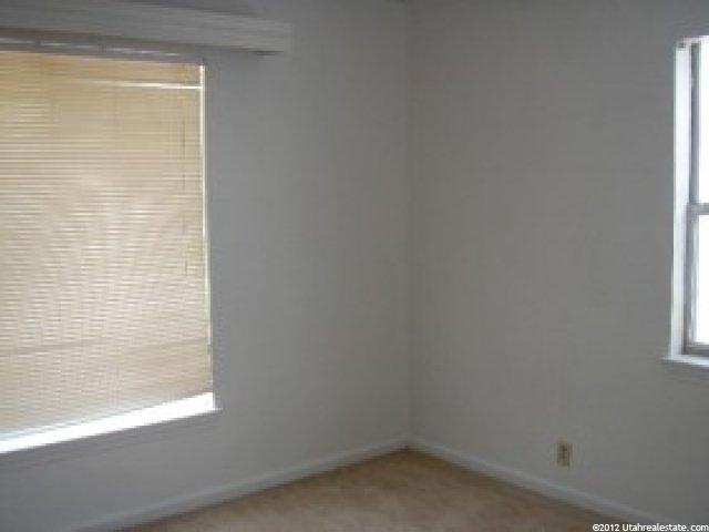 185 Ross Dr, Clearfield, UT 84015 — photo 2