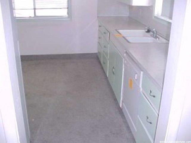 999 W Pleasant View Dr, Pleasant View, UT 84414 — photo 2
