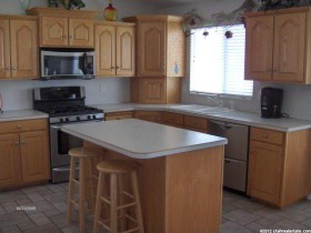 2562 W 1550 N, Clinton, UT 84015 — photo 3