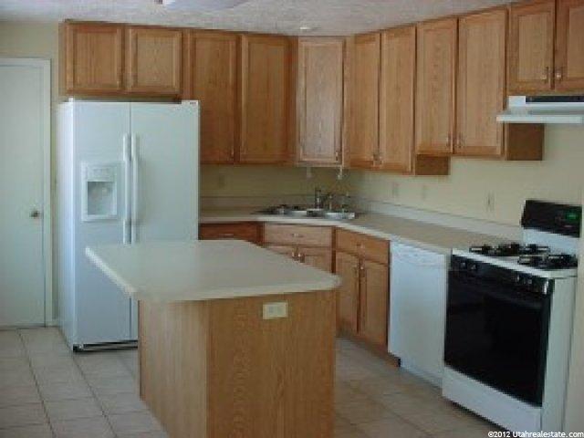 210 W 4850 S, Washington Terrace, UT 84405 — photo 3