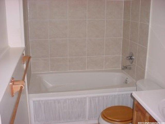 210 W 4850 S, Washington Terrace, UT 84405 — photo 7