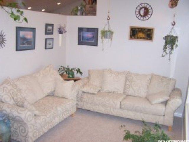 877 E 1525 N, North Ogden, UT 84404 — photo 2
