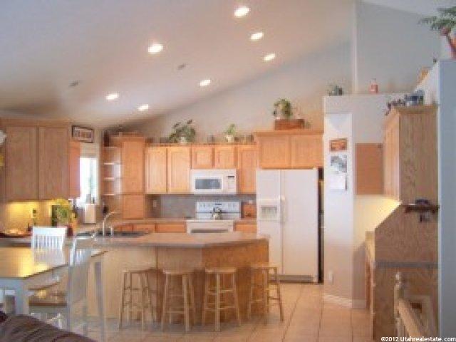 877 E 1525 N, North Ogden, UT 84404 — photo 3