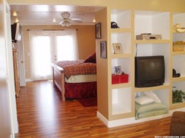 1360 N 550 W, West Bountiful, UT 84087 — photo 5