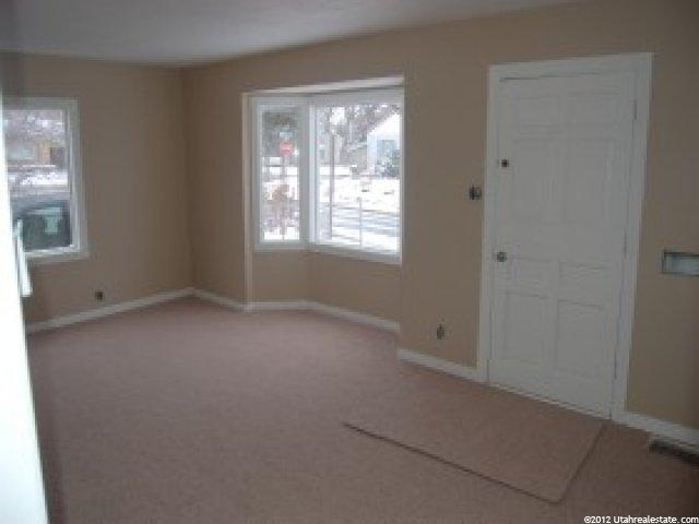 281 S Lakeview Dr, Clinton, UT 84015 — photo 3