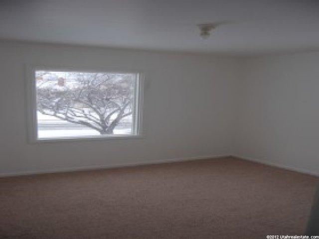 281 S Lakeview Dr, Clinton, UT 84015 — photo 5