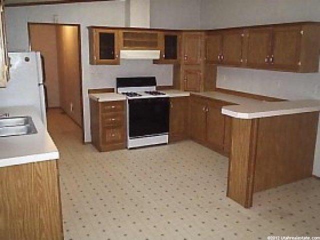 144 2nd St, Ogden, UT 84404 — photo 2