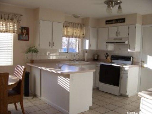 9902 S 2240 E, Sandy, UT 84092 — photo 5