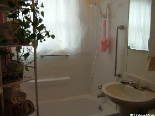 2496 N 350 W, Sunset, UT 84015 — photo 8