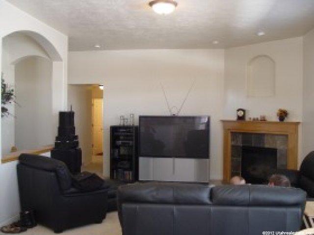 461 E 2100 S, Clearfield, UT 84015 — photo 3