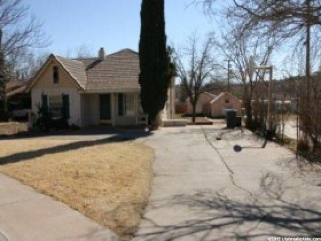 341 W Diagonal St, St. George, UT 84770 — photo 2