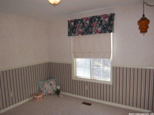 881 E 3250 N, Layton, UT 84040 — photo 8