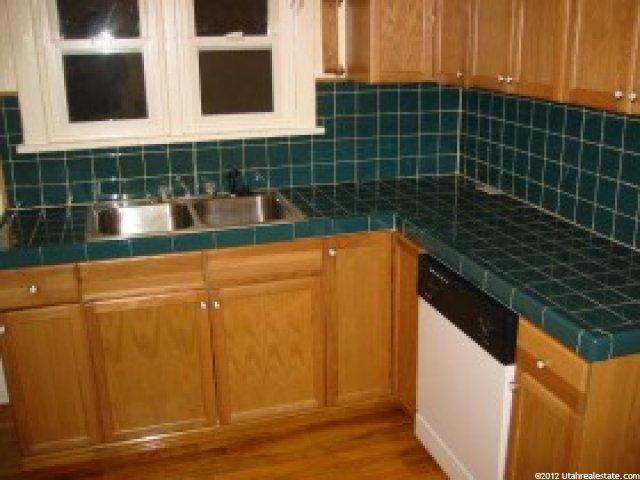 571 4th St, Ogden, UT 84404 — photo 2