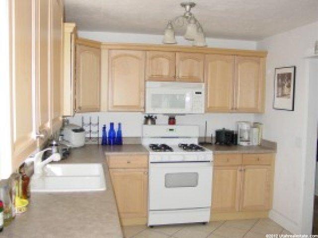 241 N 800 W, West Bountiful, UT 84087 — photo 3