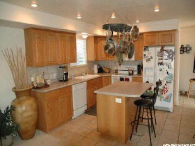 1148 Webster Dr, Sandy, UT 84094 — photo 3