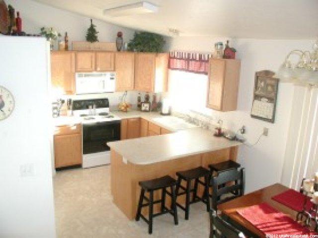 2558 S 75 E, Clearfield, UT 84015 — photo 2