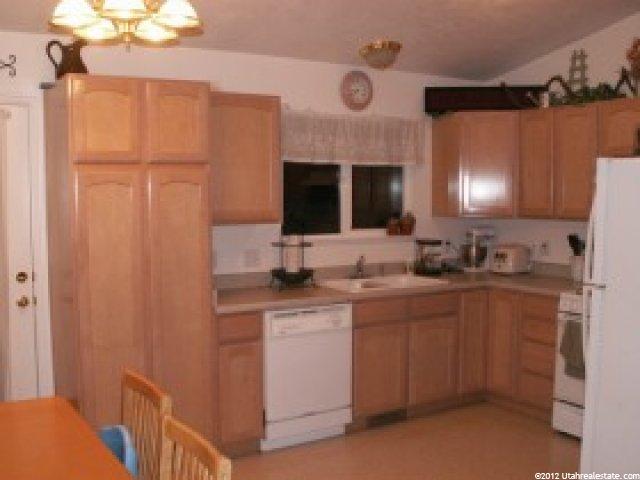 332 W 1420 S, Payson, UT 84651 — photo 6
