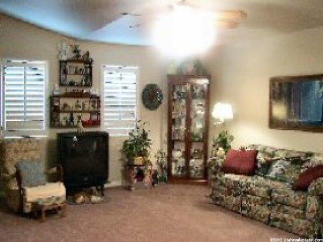 3397 Mulberry Dr, St. George, UT 84790 — photo 6