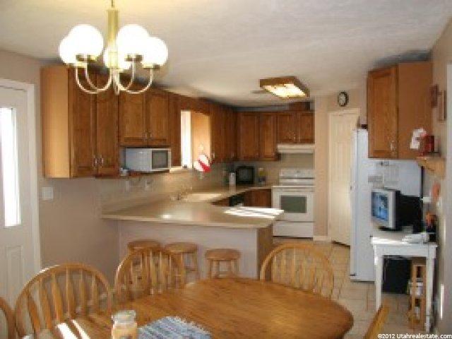 6302 S Howey Dr, Holladay, UT 84121 — photo 2