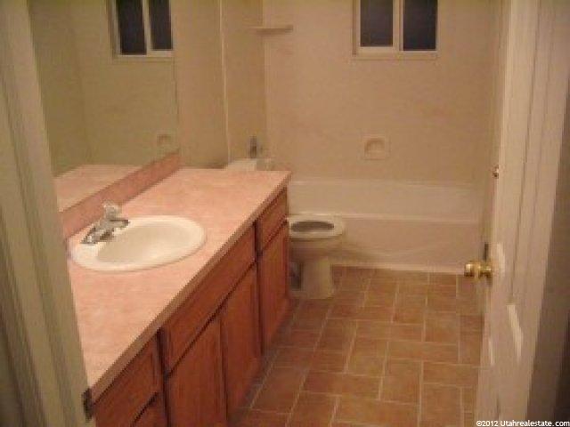 798 W 1420 N, Clinton, UT 84015 — photo 6