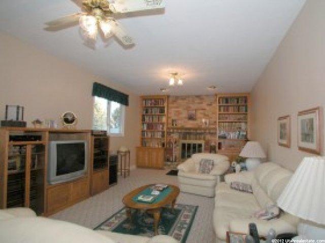 8691 S Glider Ln E, Sandy, UT 84093 — photo 5