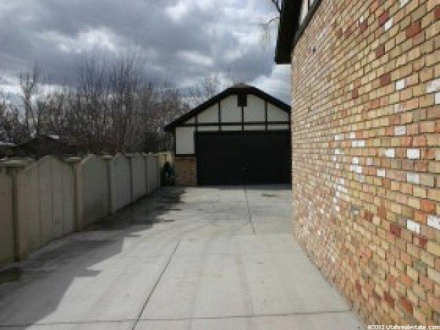 10906 Pampas Dr, Sandy, UT 84094 — photo 3