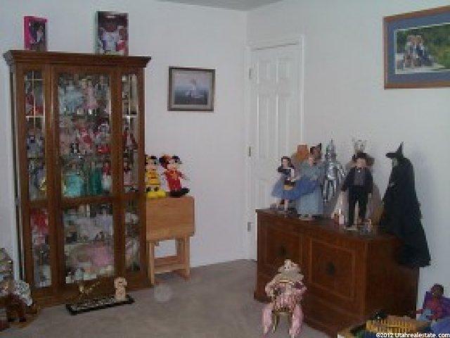 673 Coachman Way, Riverdale, UT 84405 — photo 4