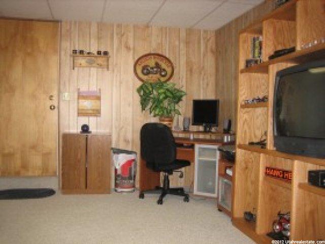 6053 S 2550 W, Roy, UT 84067 — photo 6