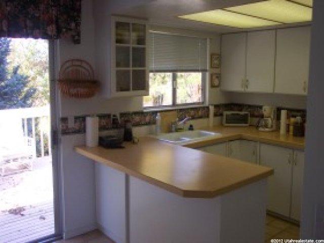 5063 S Shawnee Ln E, Ogden, UT 84403 — photo 4