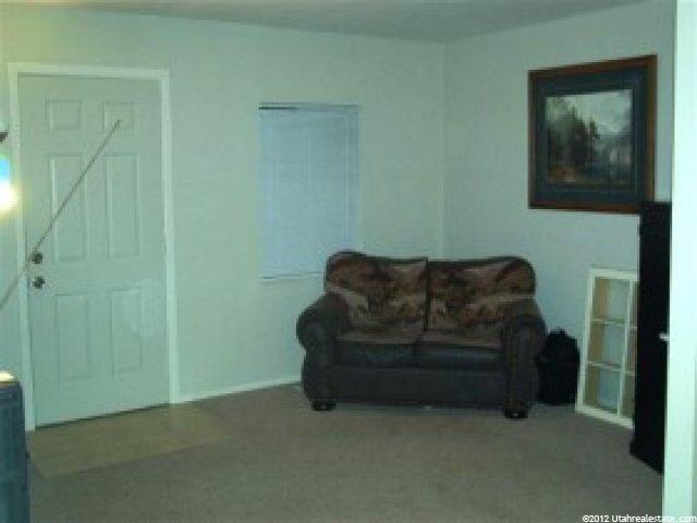 97 S Lakeview Dr, Clearfield, UT 84015 — photo 4