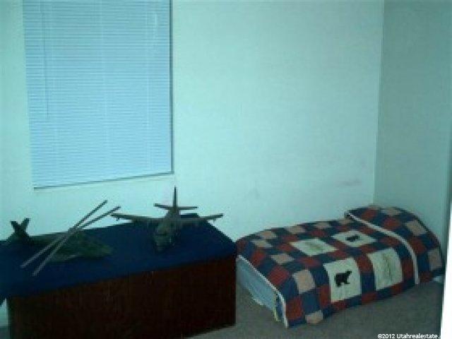 97 S Lakeview Dr, Clearfield, UT 84015 — photo 5