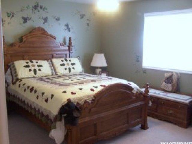 141 W 1100 N, Harrisville, UT 84404 — photo 6