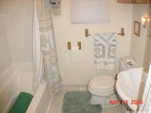 72 N 400 W, Kaysville, UT 84037 — photo 6