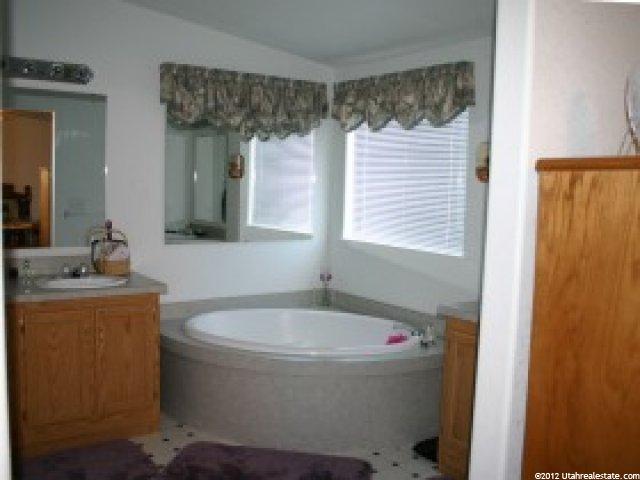 690 E 200 N, Mt Pleasant, UT 84647 — photo 10