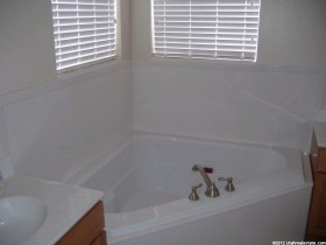 3428 Jupiter Hills Dr, Syracuse, UT 84075 — photo 4