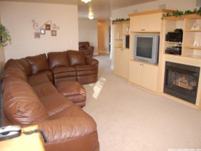 3793 Cherry Hills Cir, Syracuse, UT 84075 — photo 2