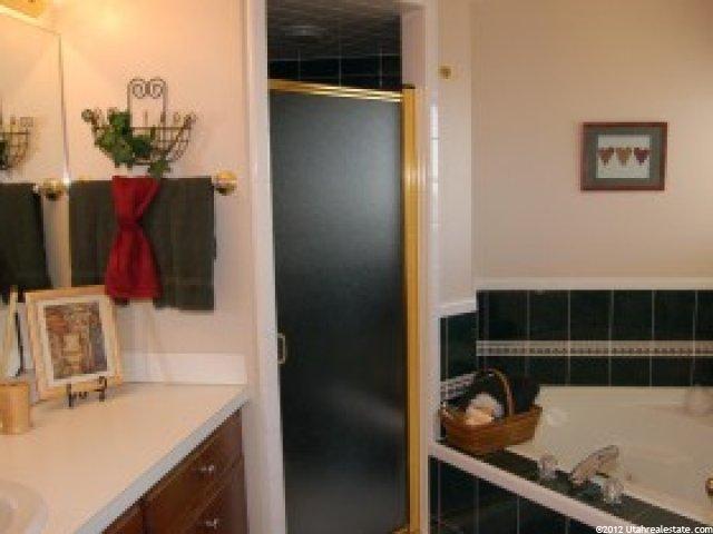 3793 Cherry Hills Cir, Syracuse, UT 84075 — photo 8