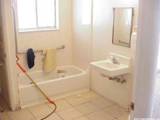 372 E 200 S, Kaysville, UT 84037 — photo 3