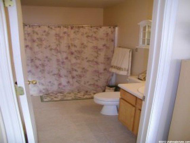 786 S 175 E, Layton, UT 84041 — photo 3