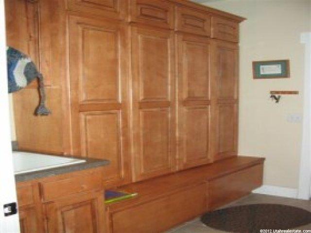 2034 Rocklin Dr, Sandy, UT 84092 — photo 3